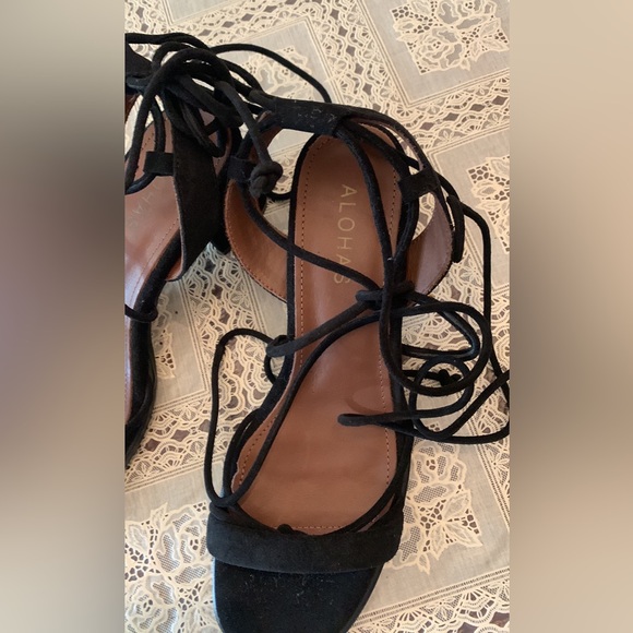 Brand NEW ALOHAS strappy sandal. The size is 38 and they are a black suede. - Picture 2 of 4